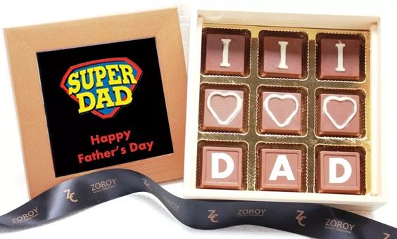 Photo Box saying I Love Dad with photo changing option later. Contain 9 milk chocolates